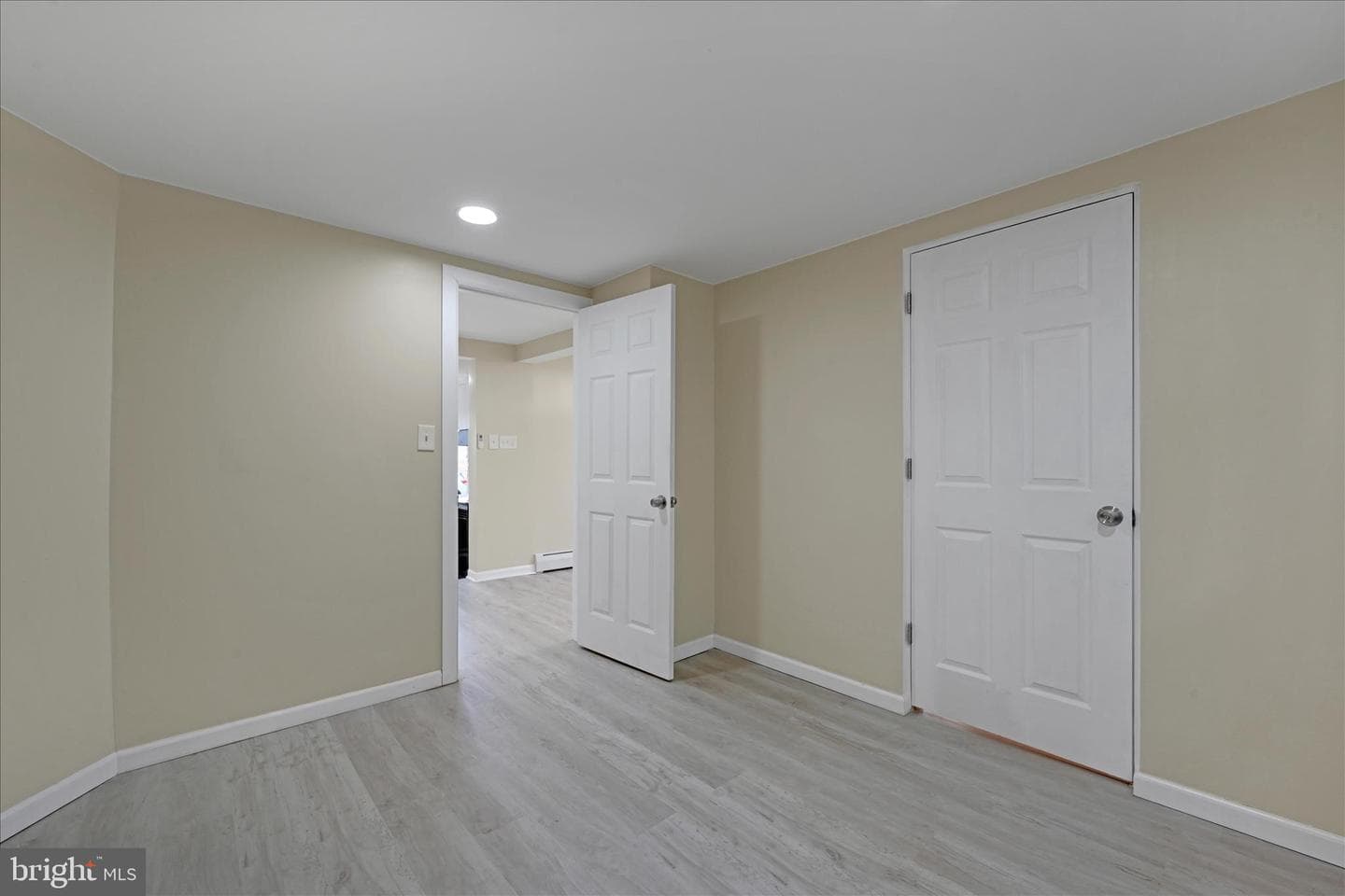 1904 Leinbaugh Avenue photo 12