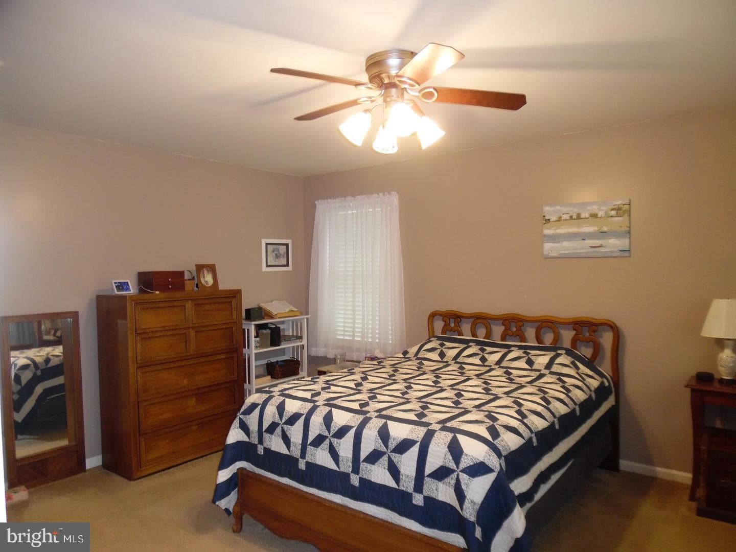 325 Charles Street photo 16