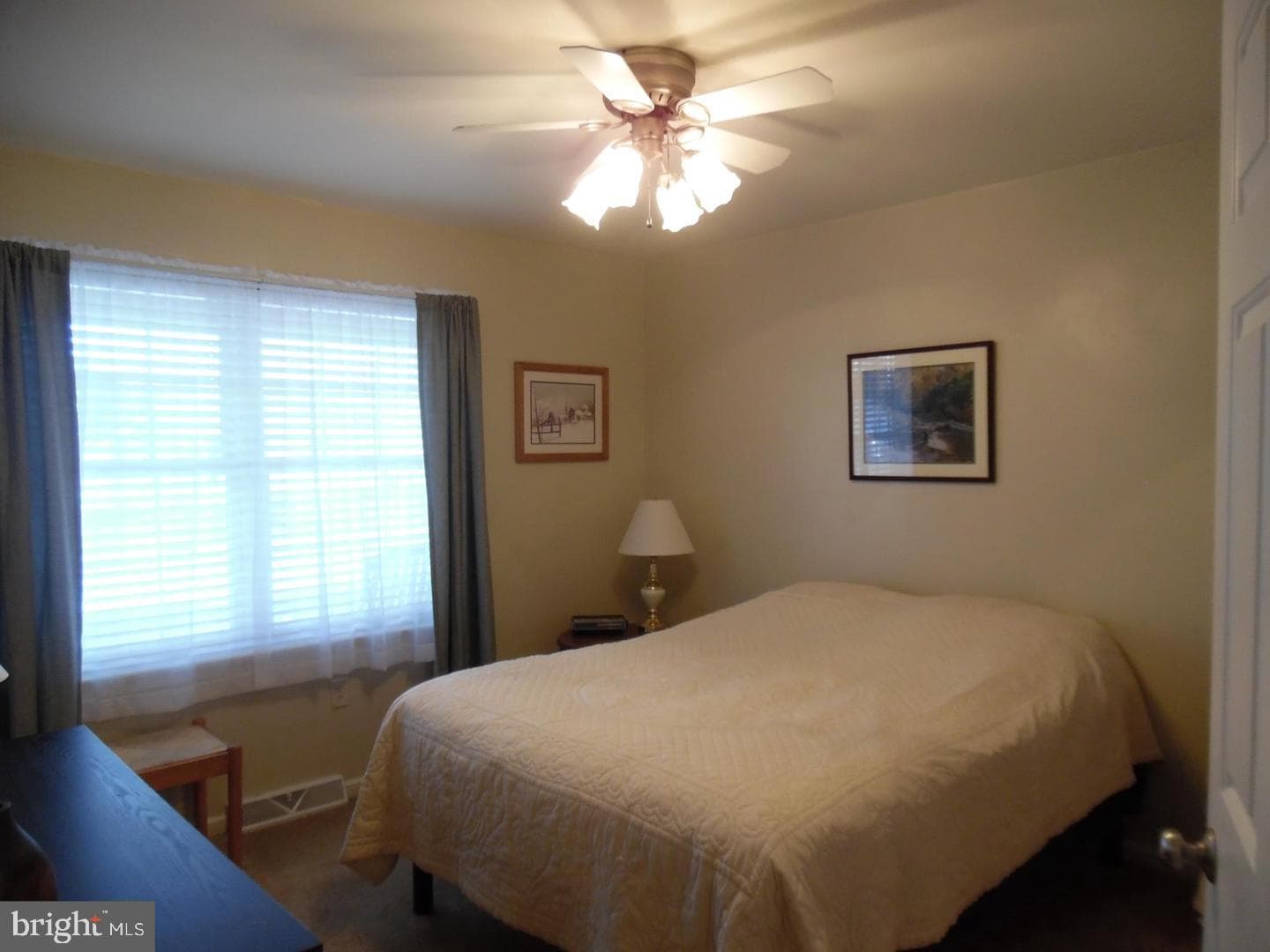 325 Charles Street photo 21