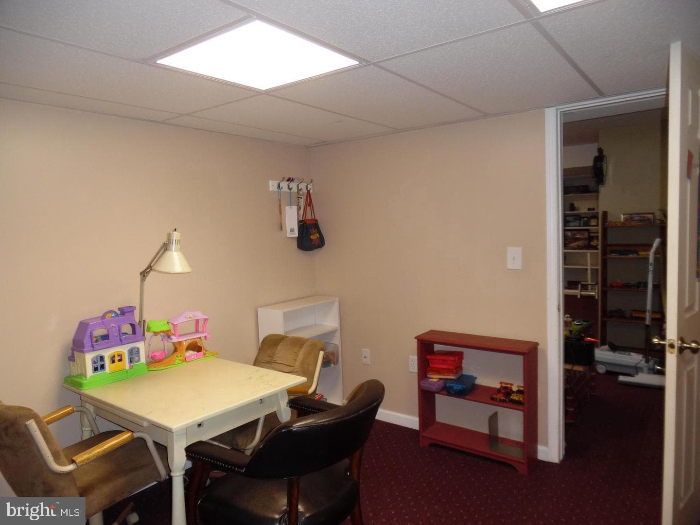 325 Charles Street photo 25