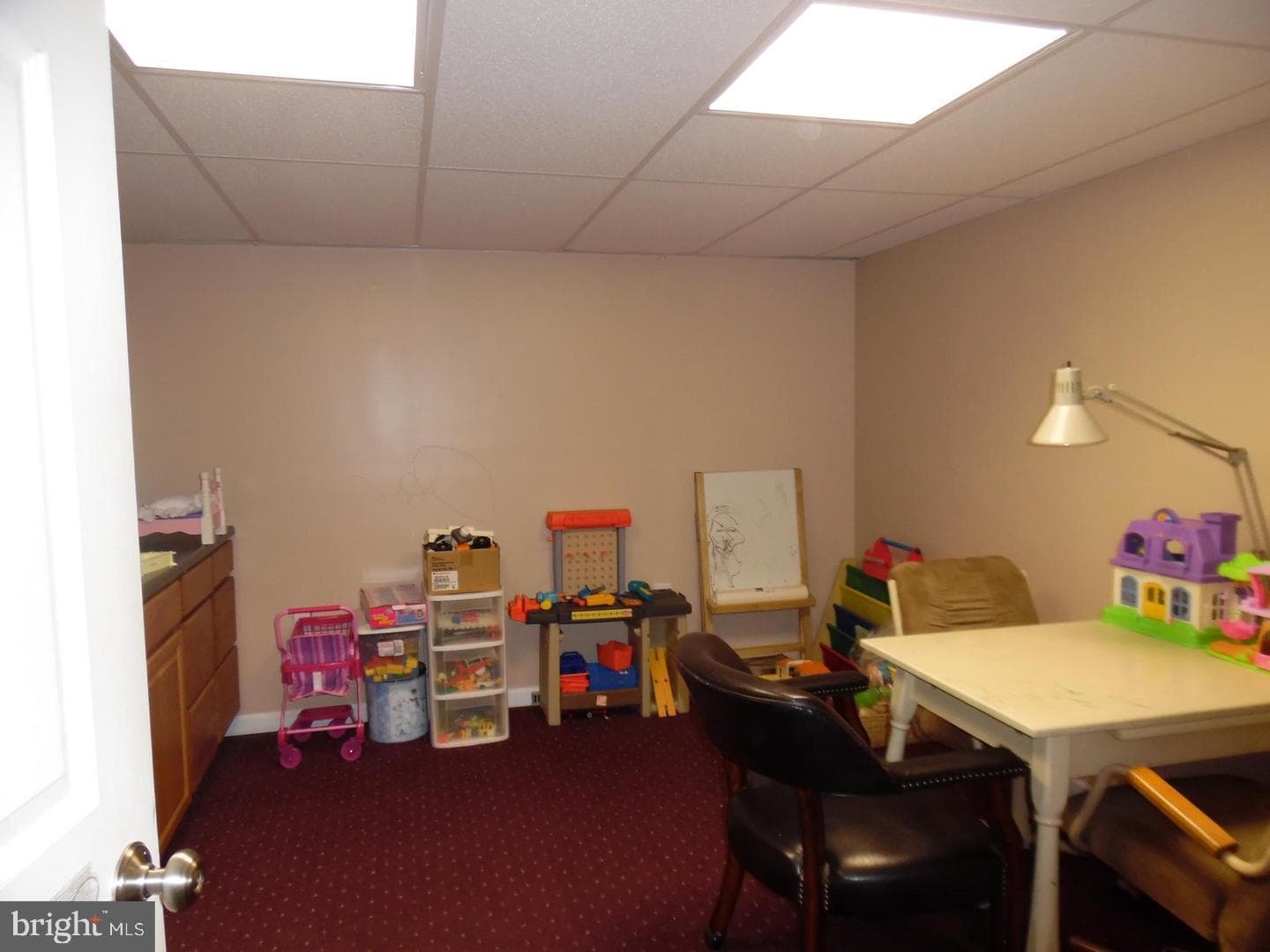 325 Charles Street photo 26