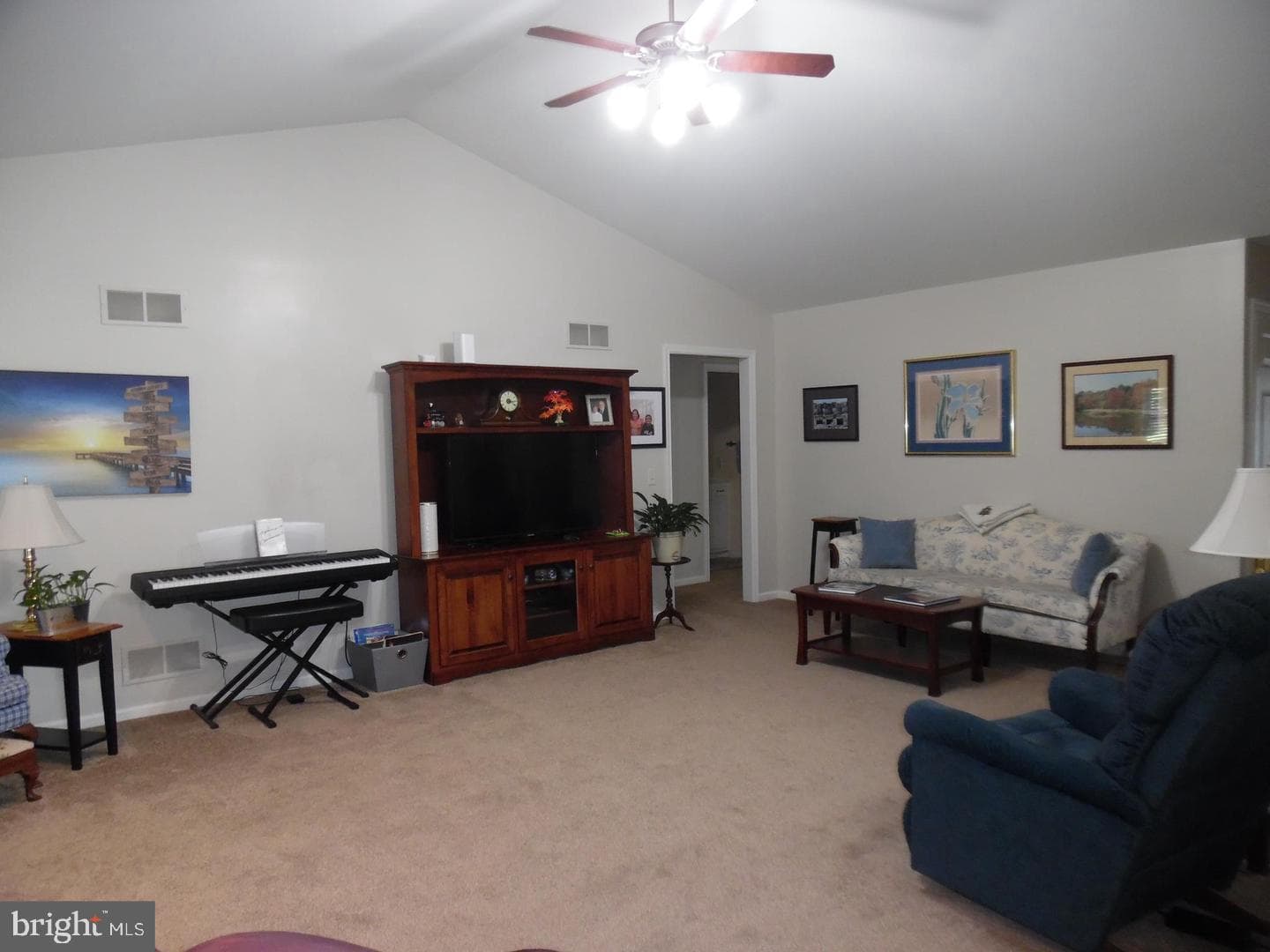 325 Charles Street photo 7
