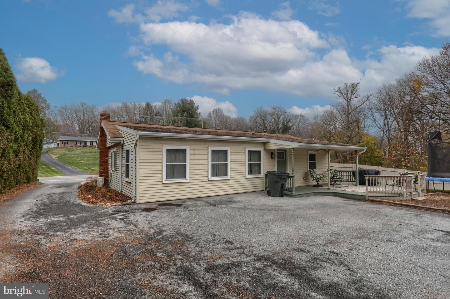 950 N Mill Street photo 35