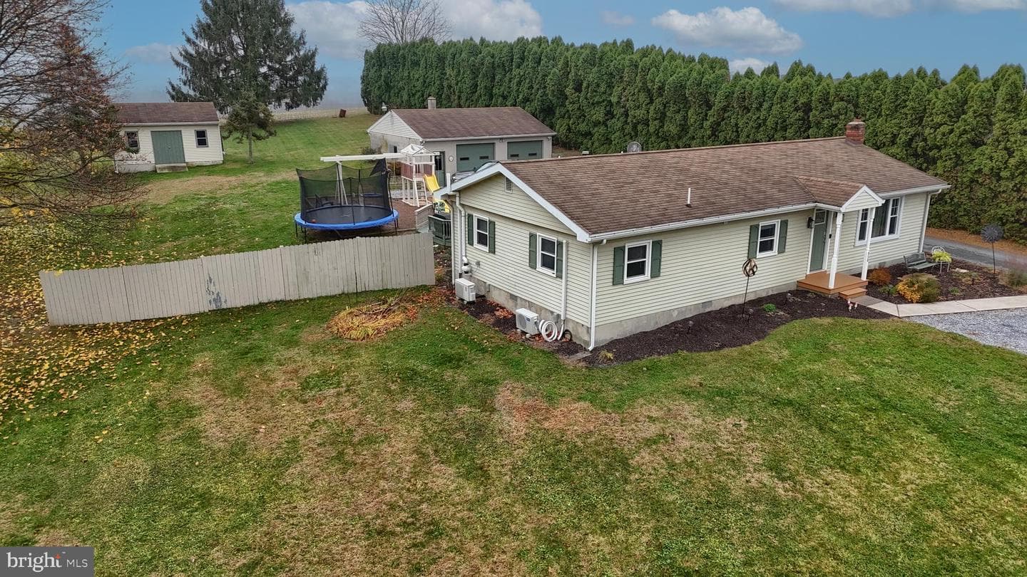 950 N Mill Street photo 45
