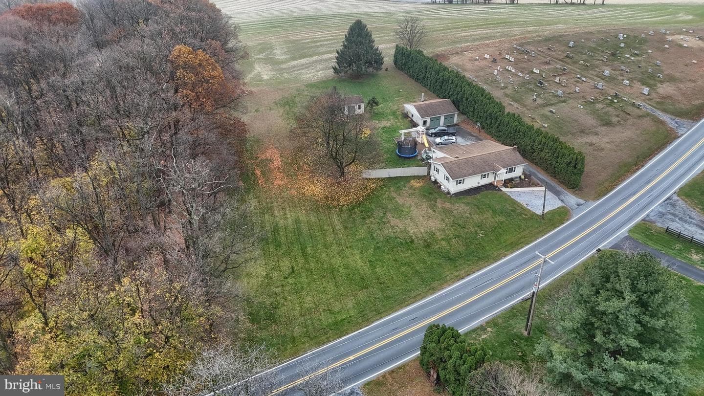 950 N Mill Street photo 46