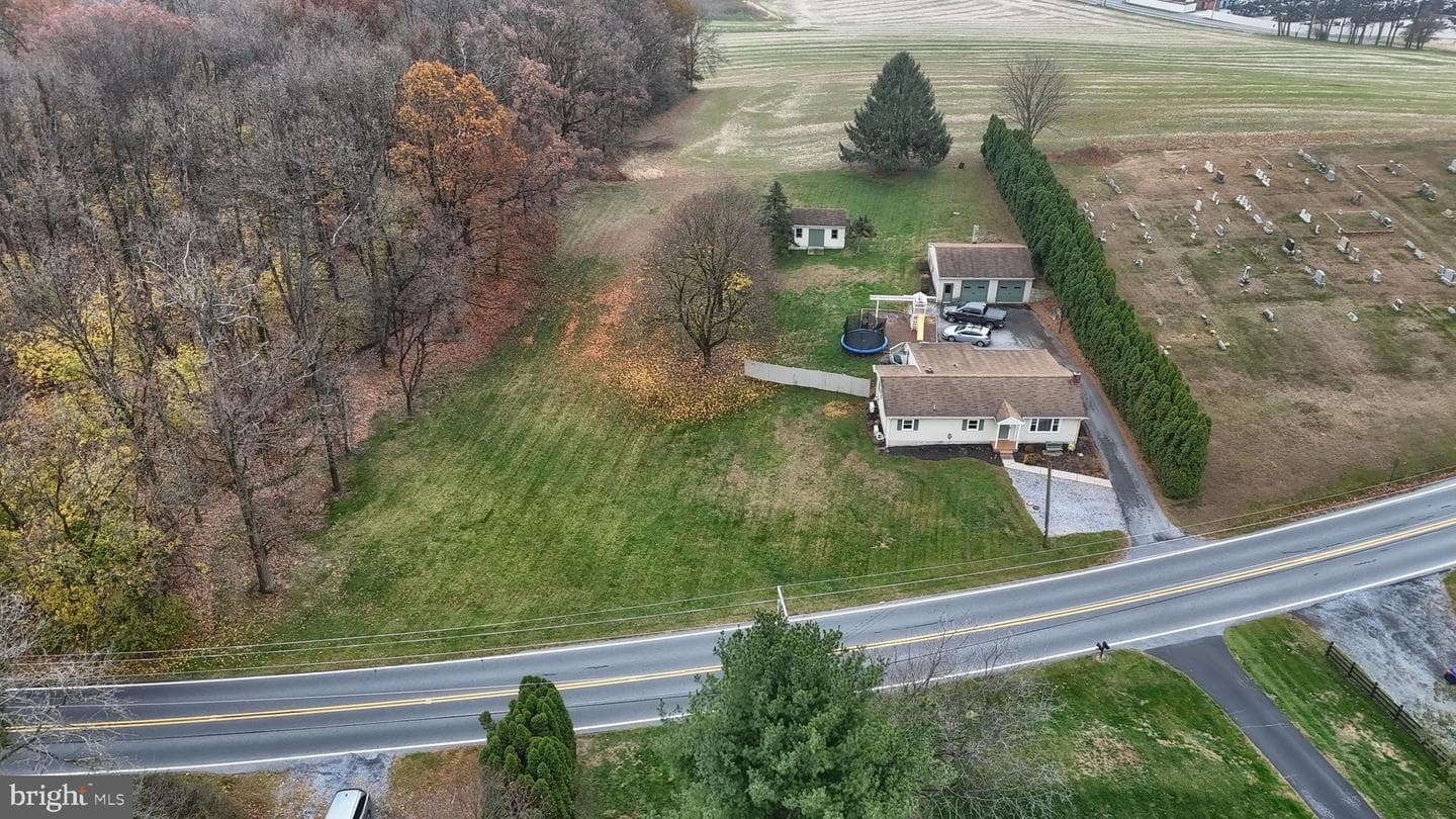 950 N Mill Street photo 47
