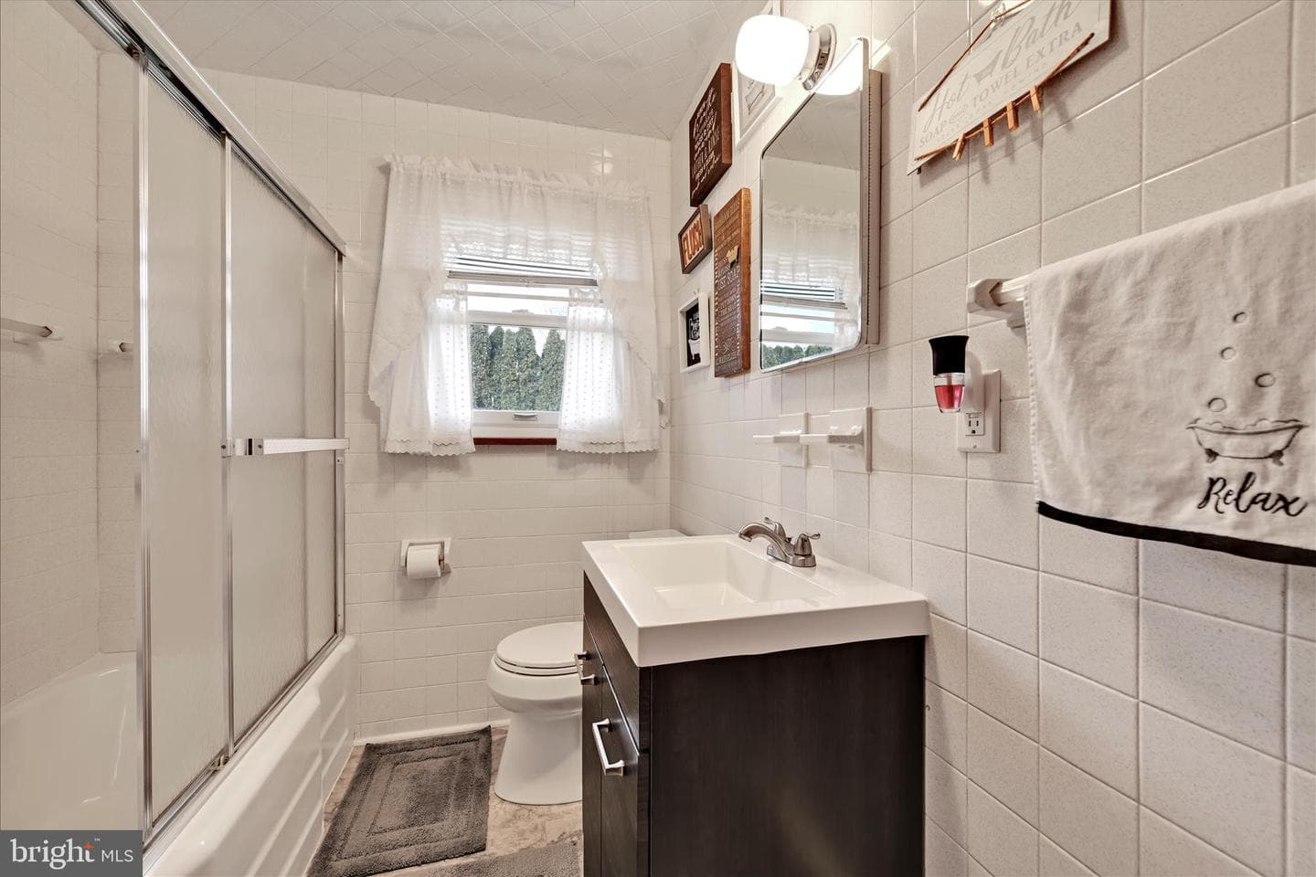 5 E Washington Avenue photo 15