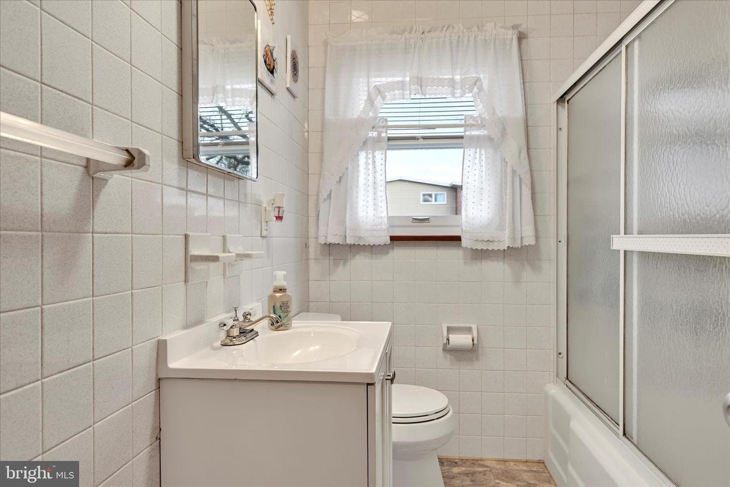5 E Washington Avenue photo 19