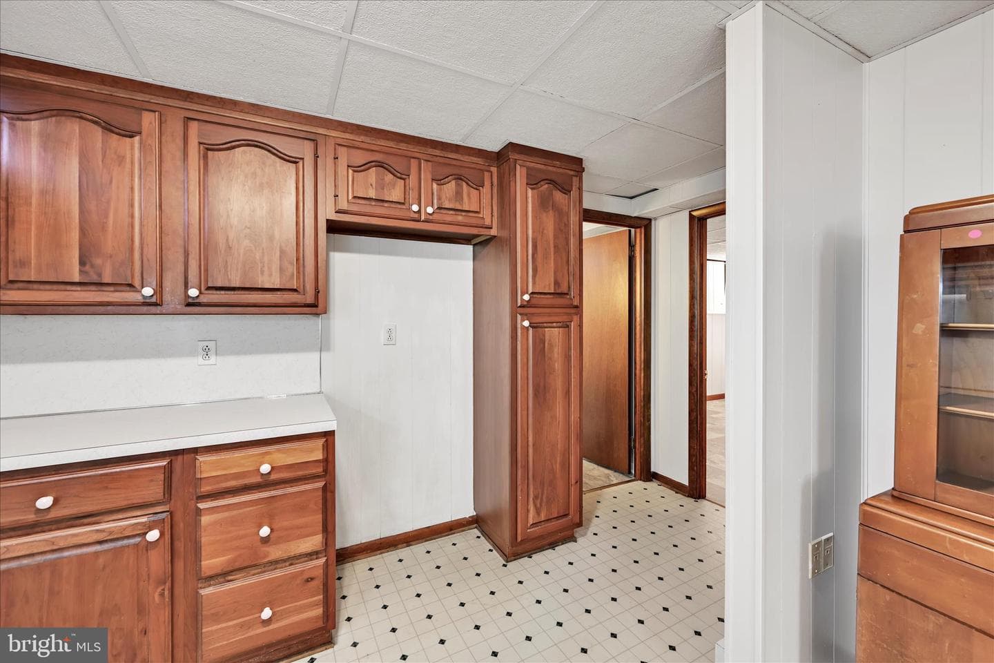 5 E Washington Avenue photo 29