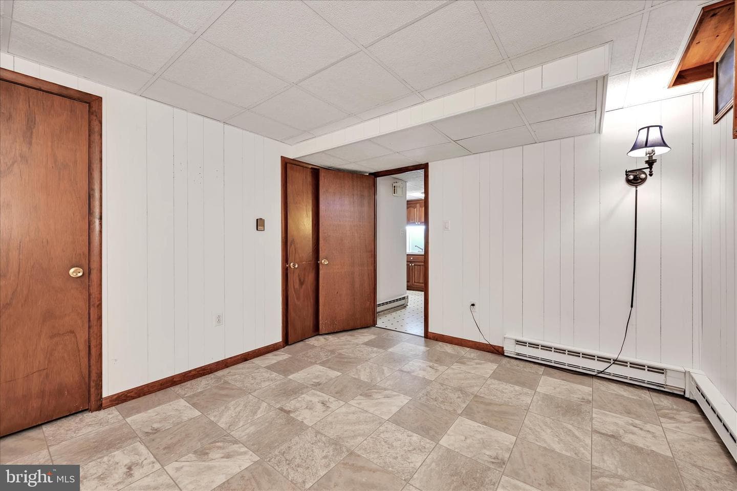 5 E Washington Avenue photo 32
