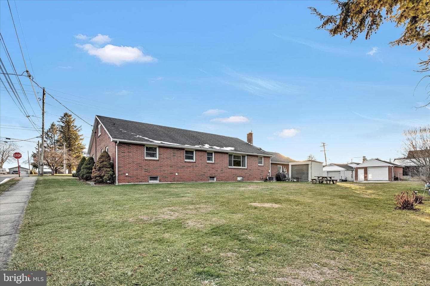 5 E Washington Avenue photo 37