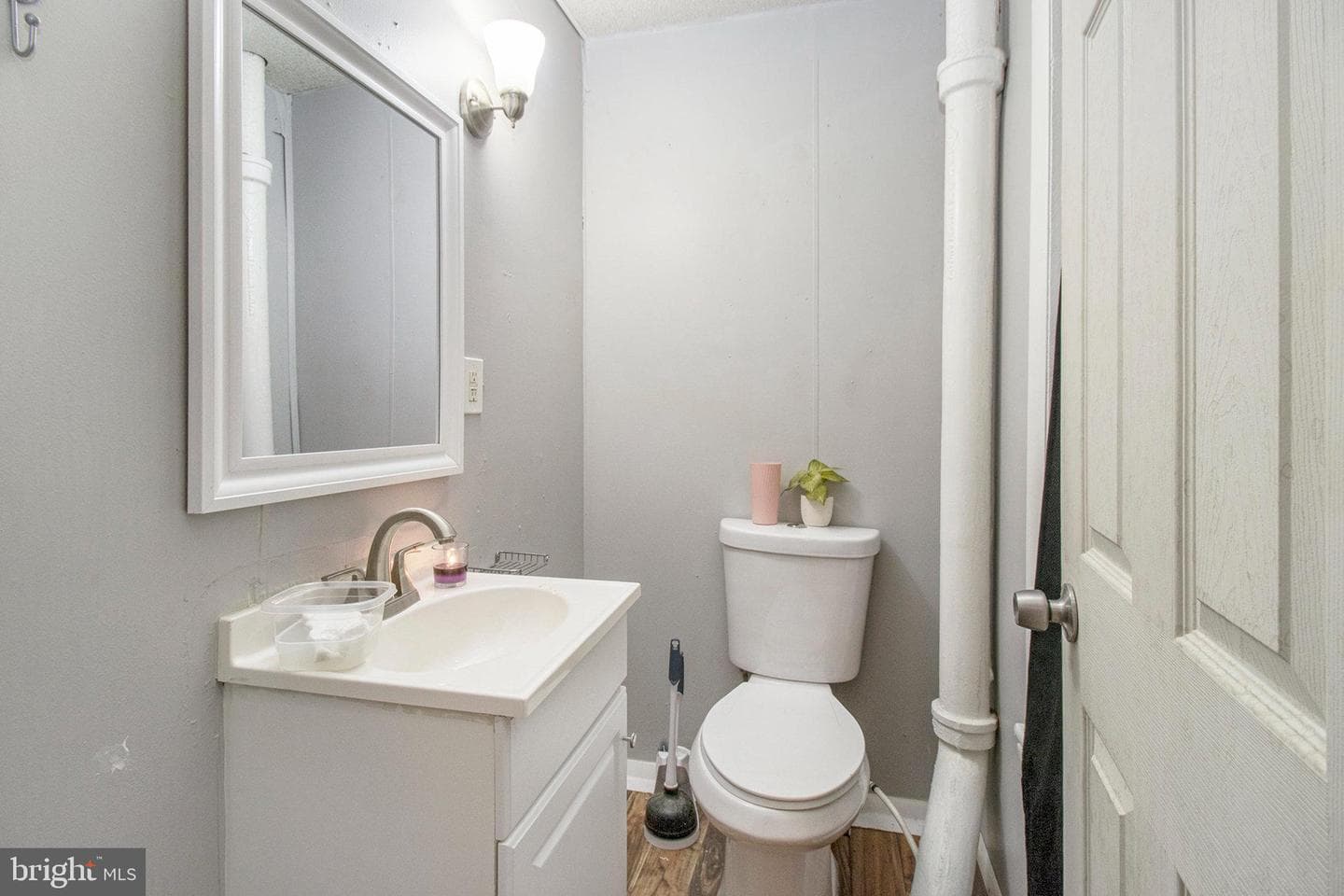1034 Guilford Street photo 12