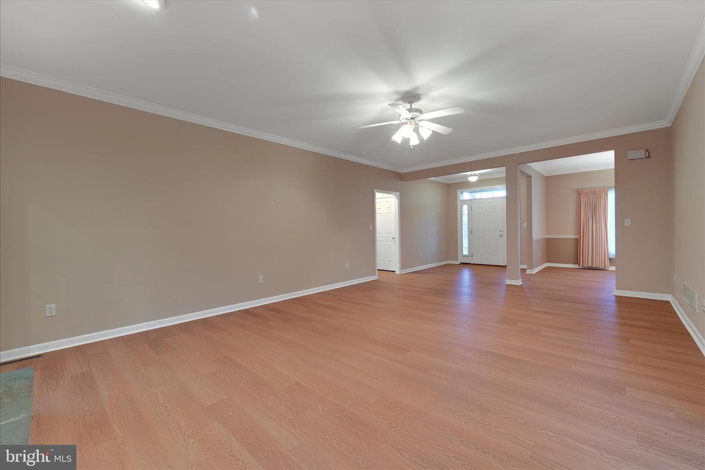 800 Victoria Lane photo 21