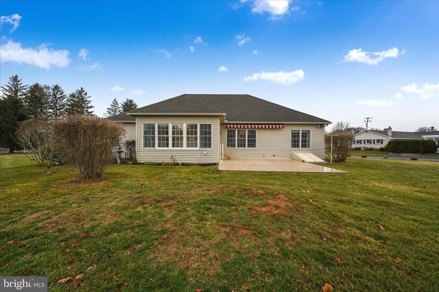 800 Victoria Lane photo 45