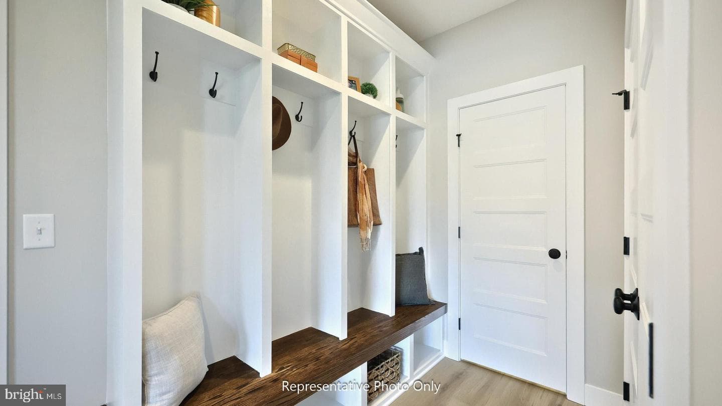 41 Canterbury Lane photo 24