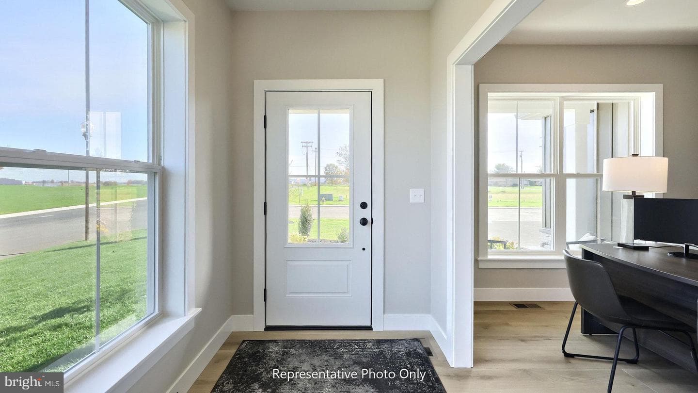 41 Canterbury Lane photo 3
