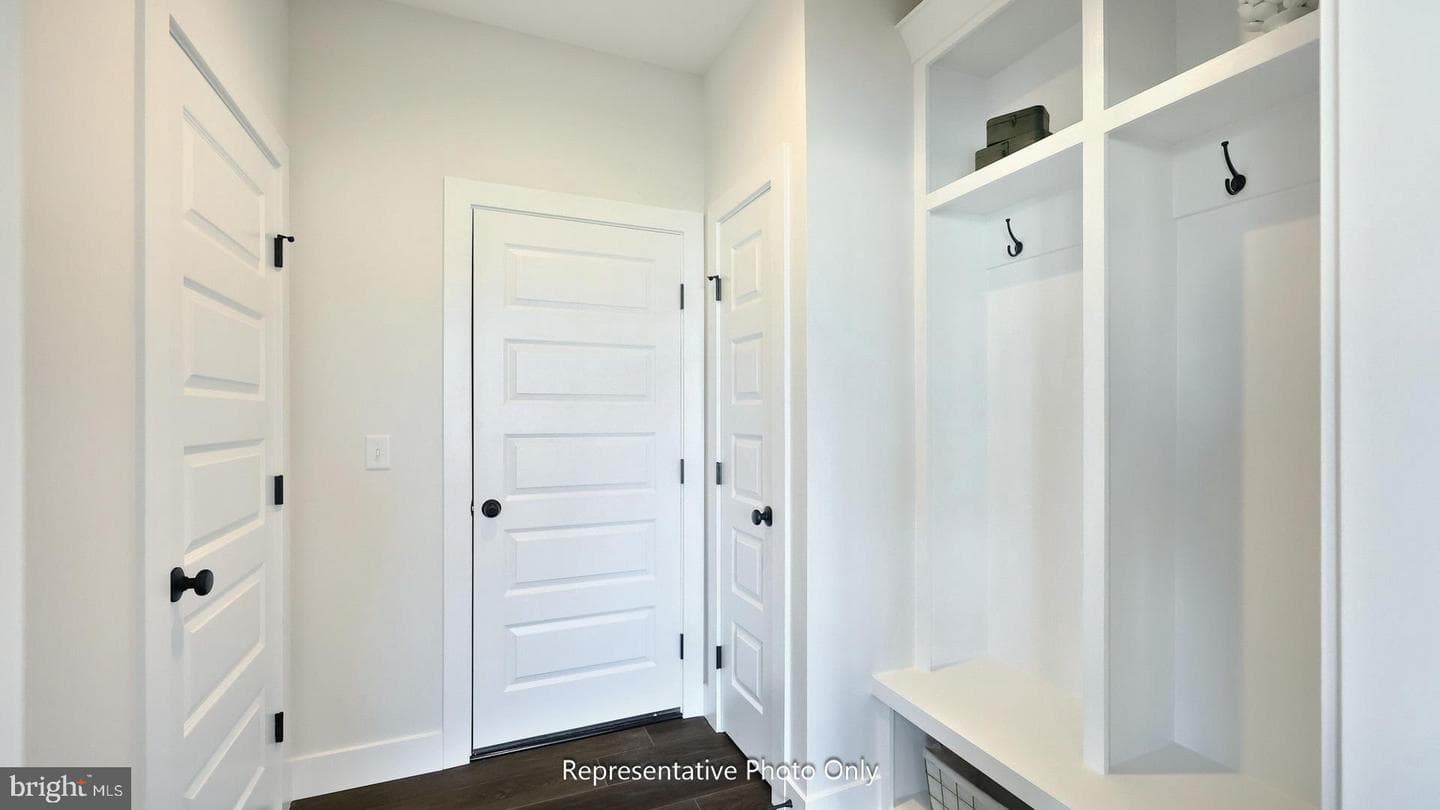 37 Canterbury Lane photo 15