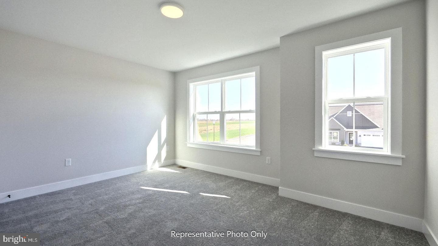 39 Canterbury Lane photo 18