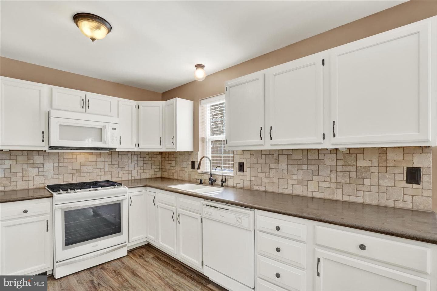 2030 Greystone Drive photo 14