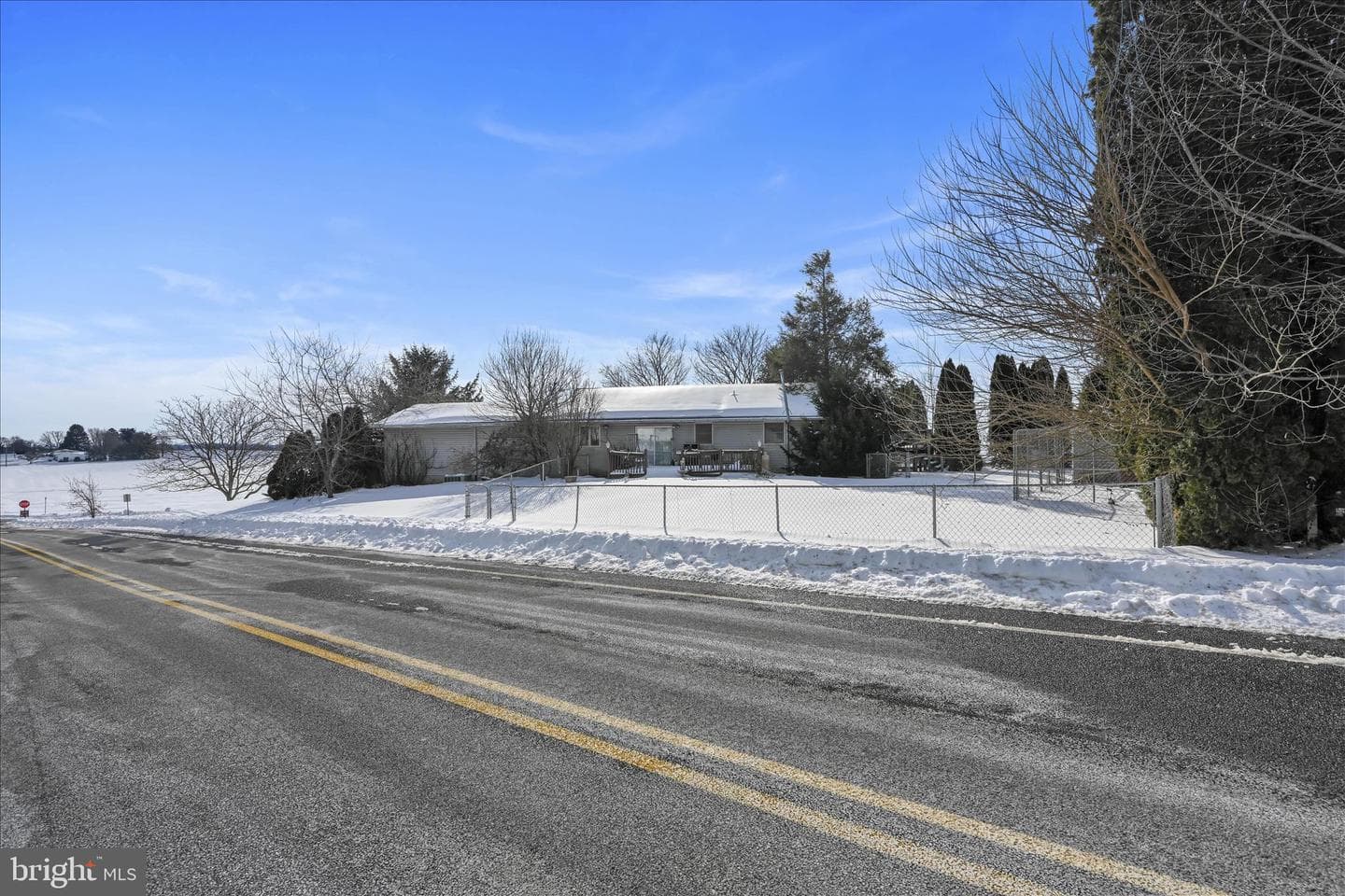 512 School Drive photo 27