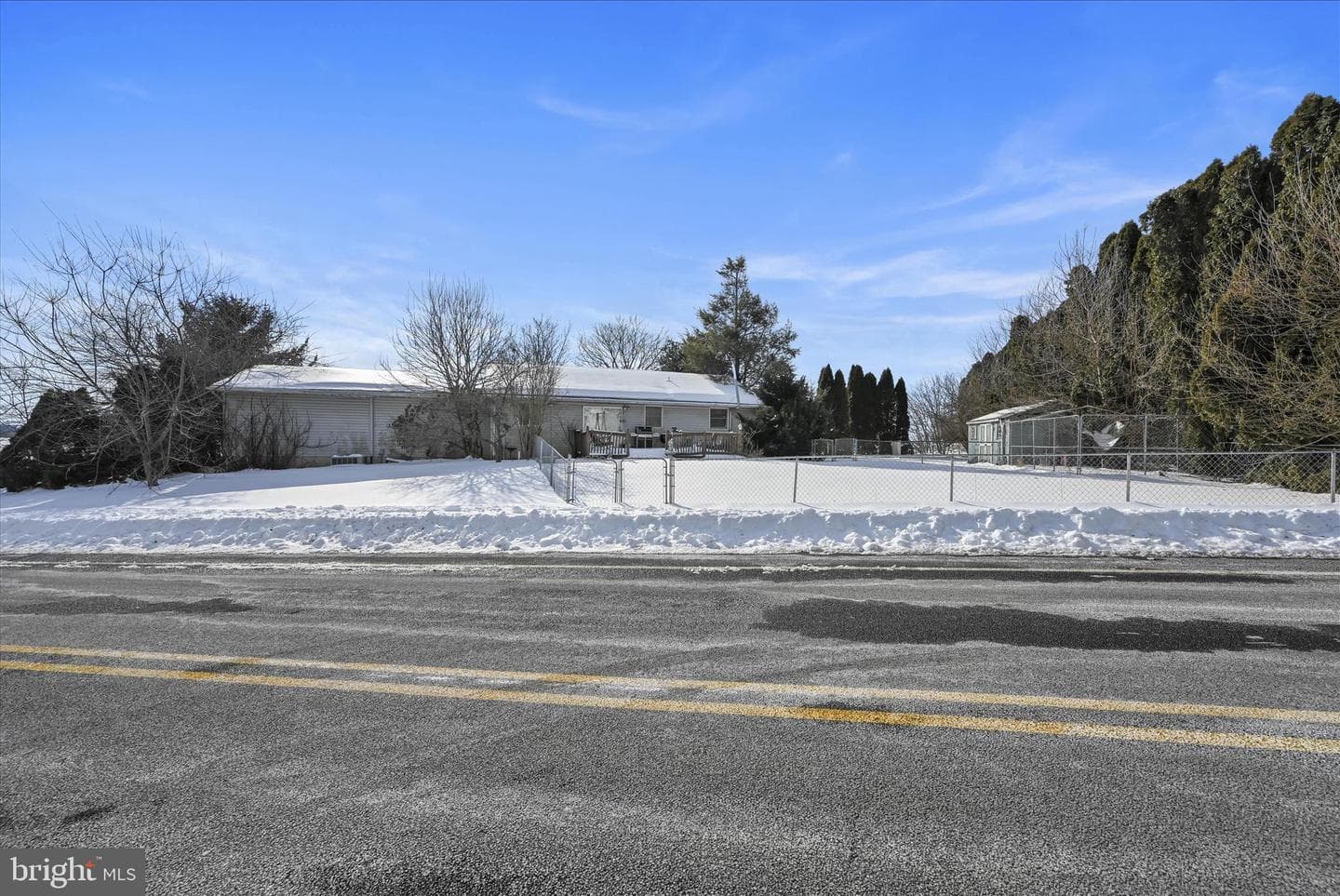 512 School Drive photo 29