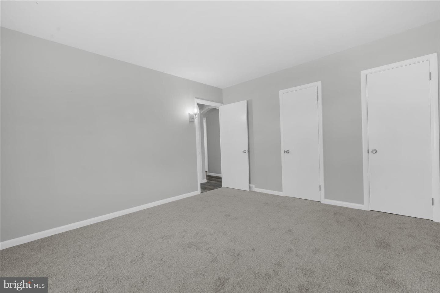 538 W Locust Street photo 19