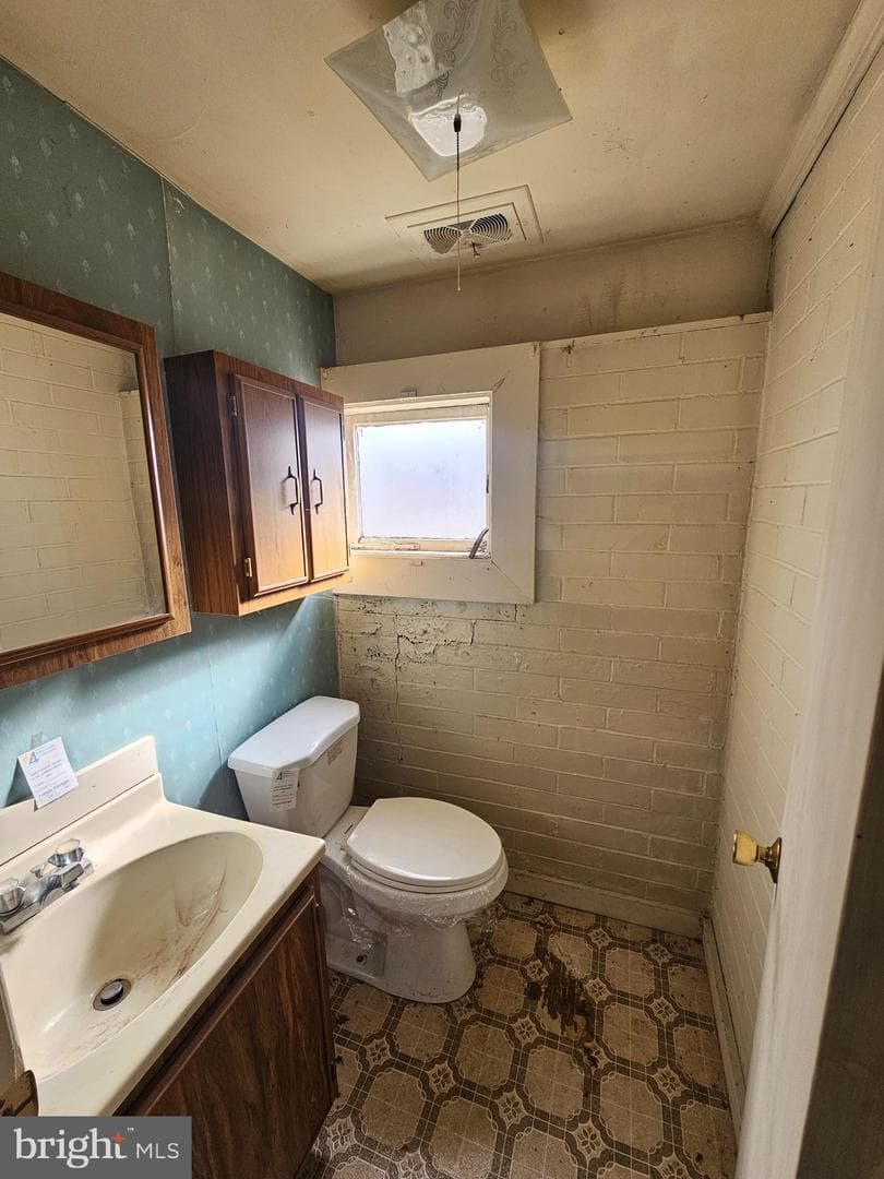 407 E Elm Street photo 11