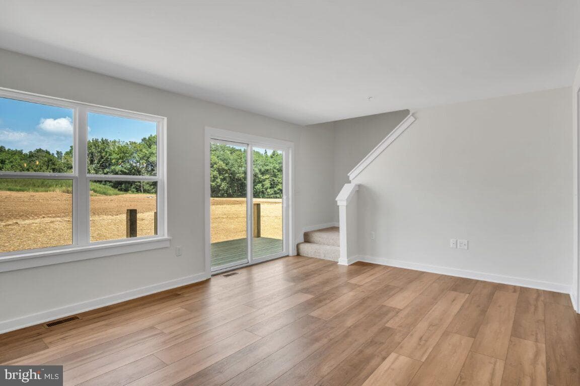 102 Candler Way photo 9