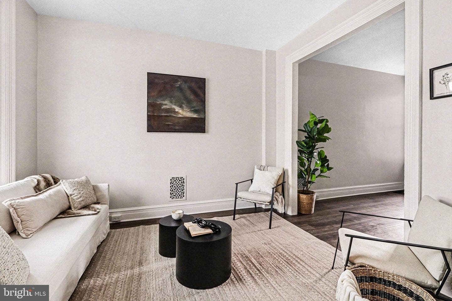214 Chestnut Street photo 8