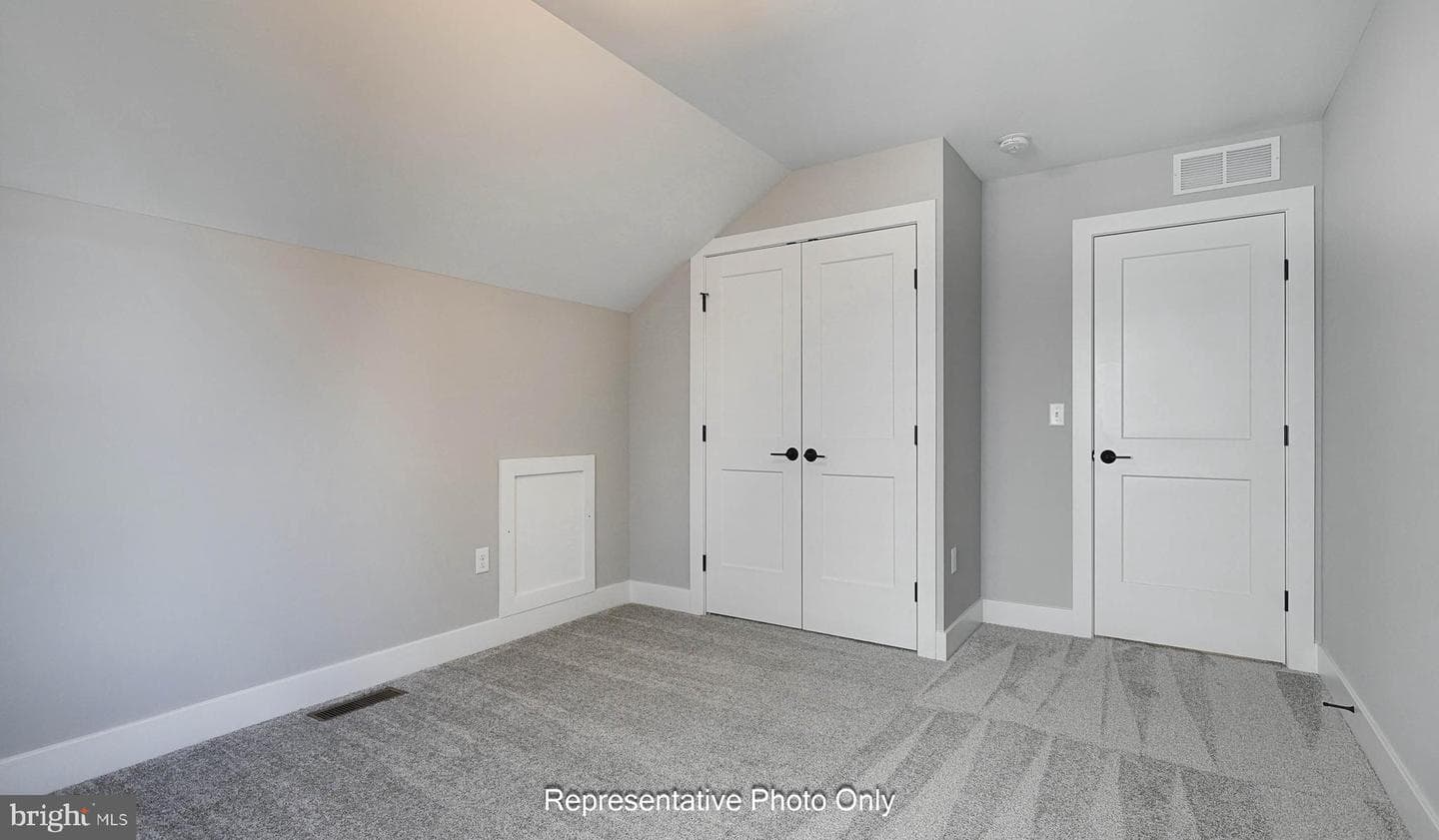 528 Winding Creek Boulevard photo 29