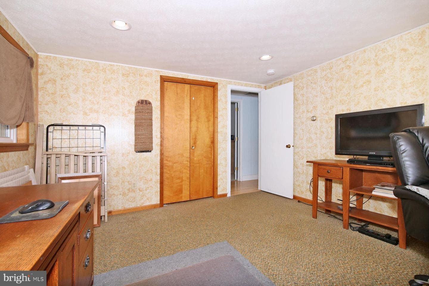 2 N Willow Street photo 29