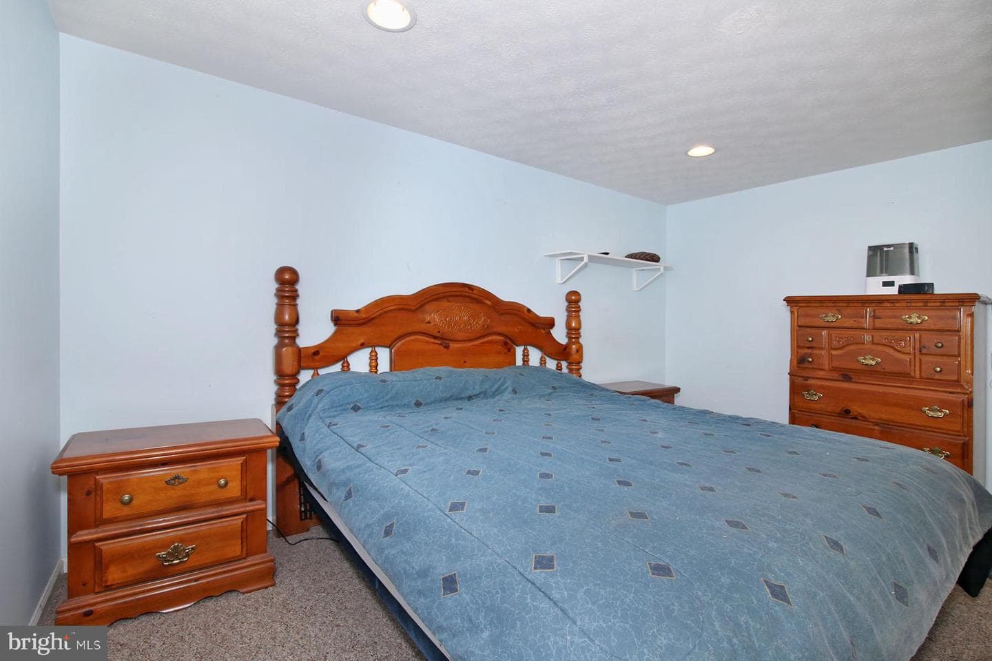2 N Willow Street photo 32