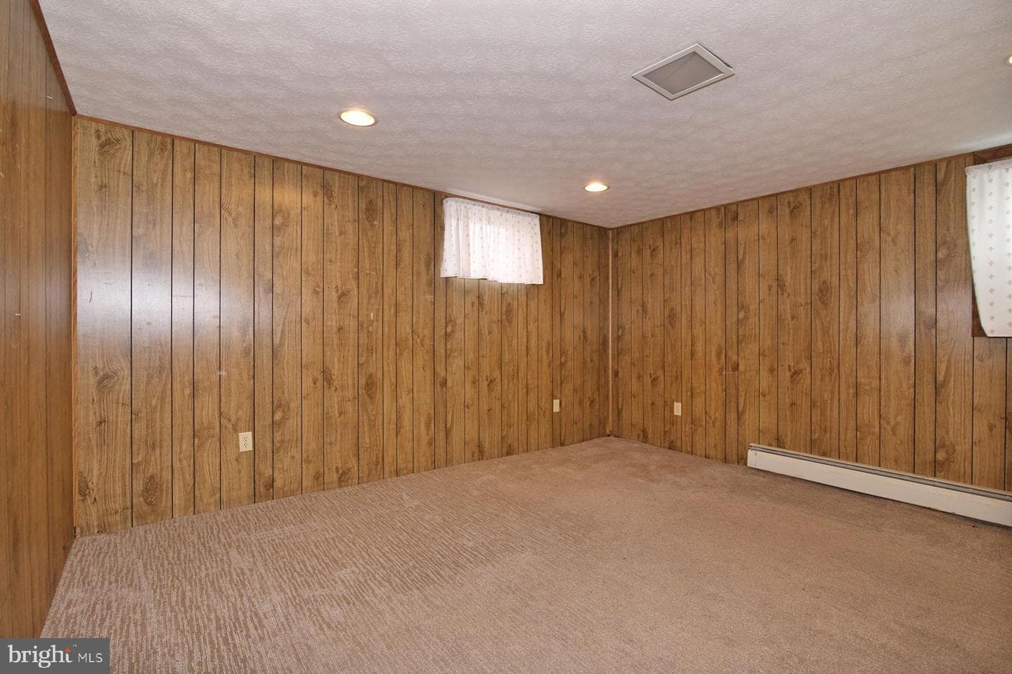 2 N Willow Street photo 42