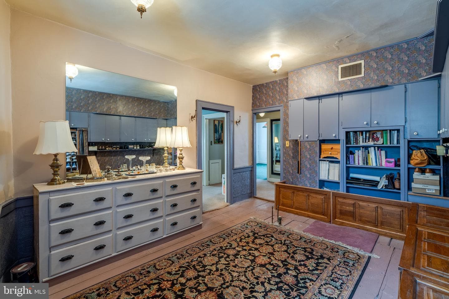 49 S White Oak Street photo 27