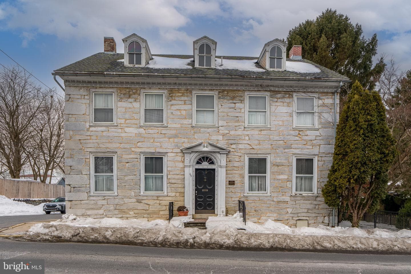 49 S White Oak Street photo 3