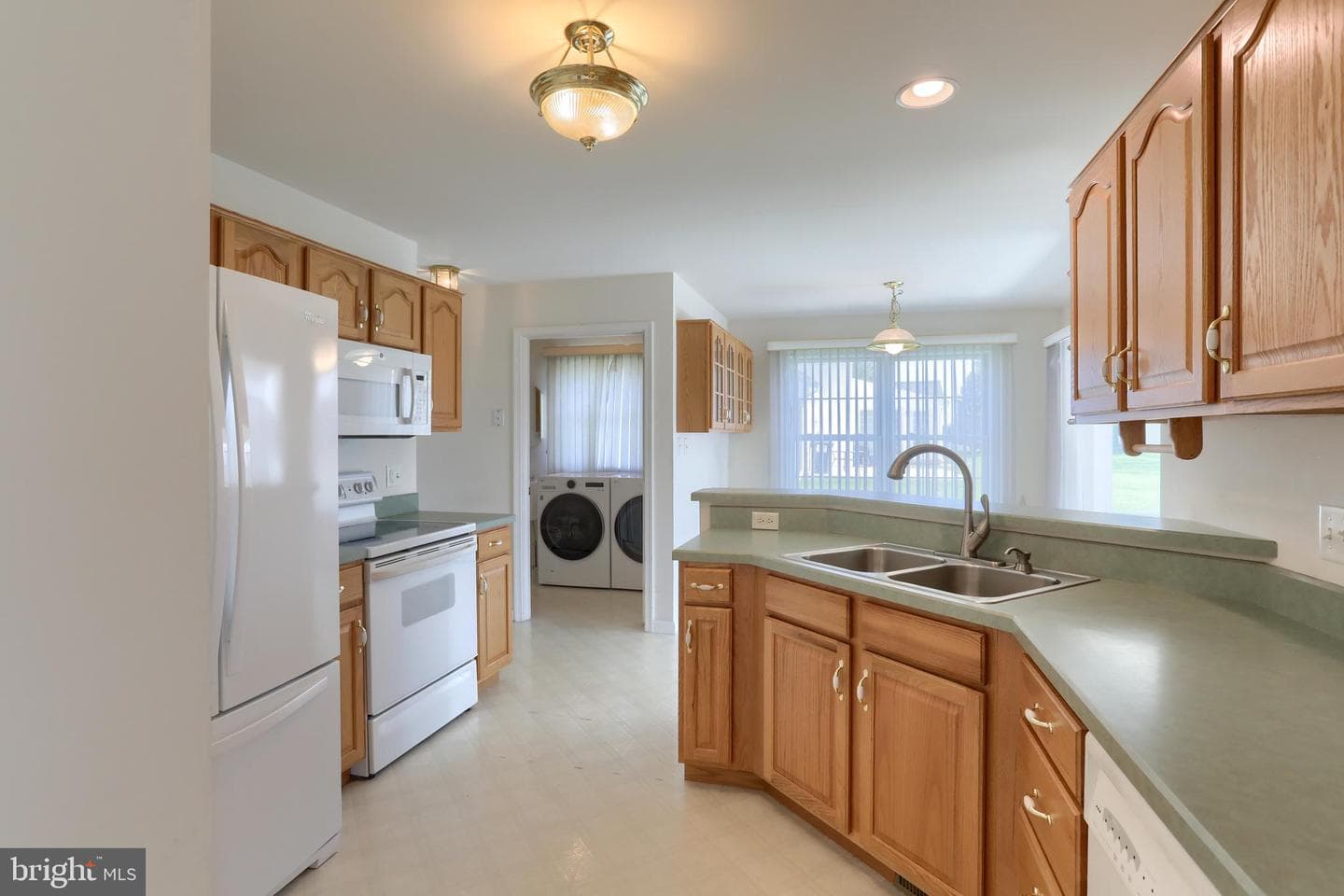 75 Oatfield Ln photo 28