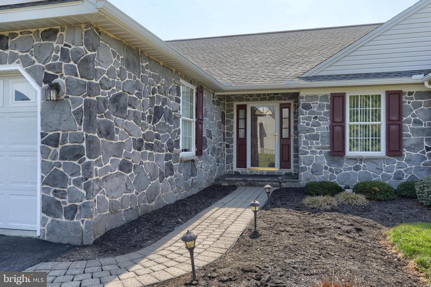 75 Oatfield Ln photo 3