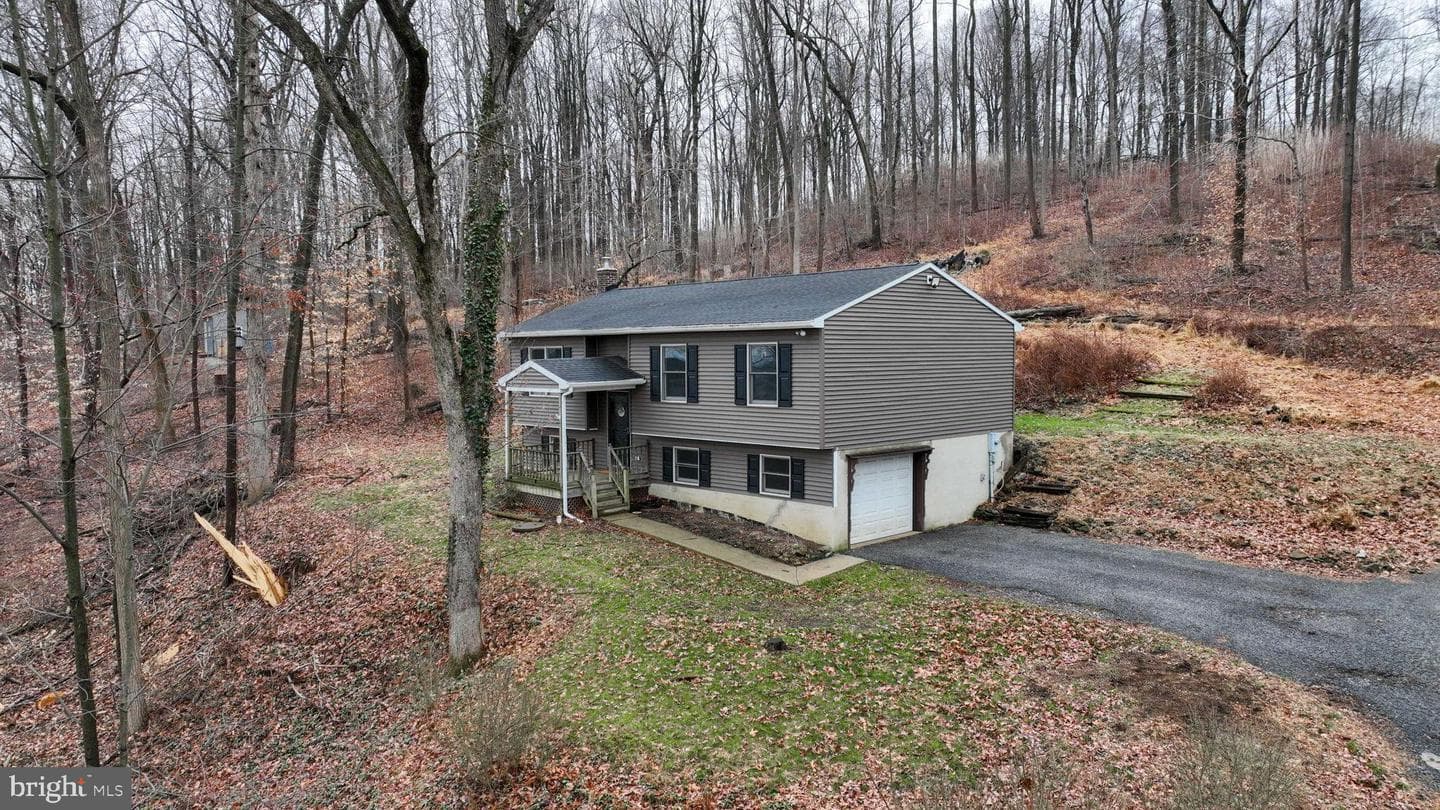 116 Ironmaster Road photo 4