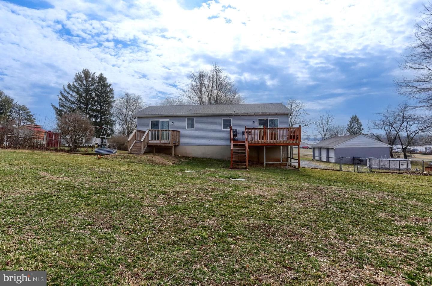 447 Beagle Road photo 39