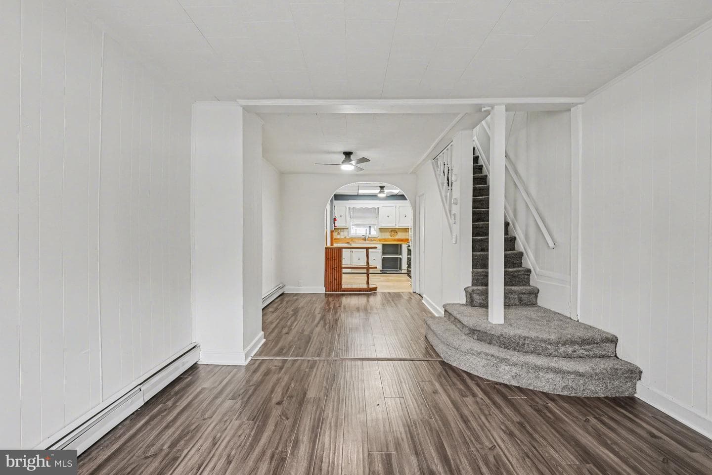 321 E Weidman Street photo 3