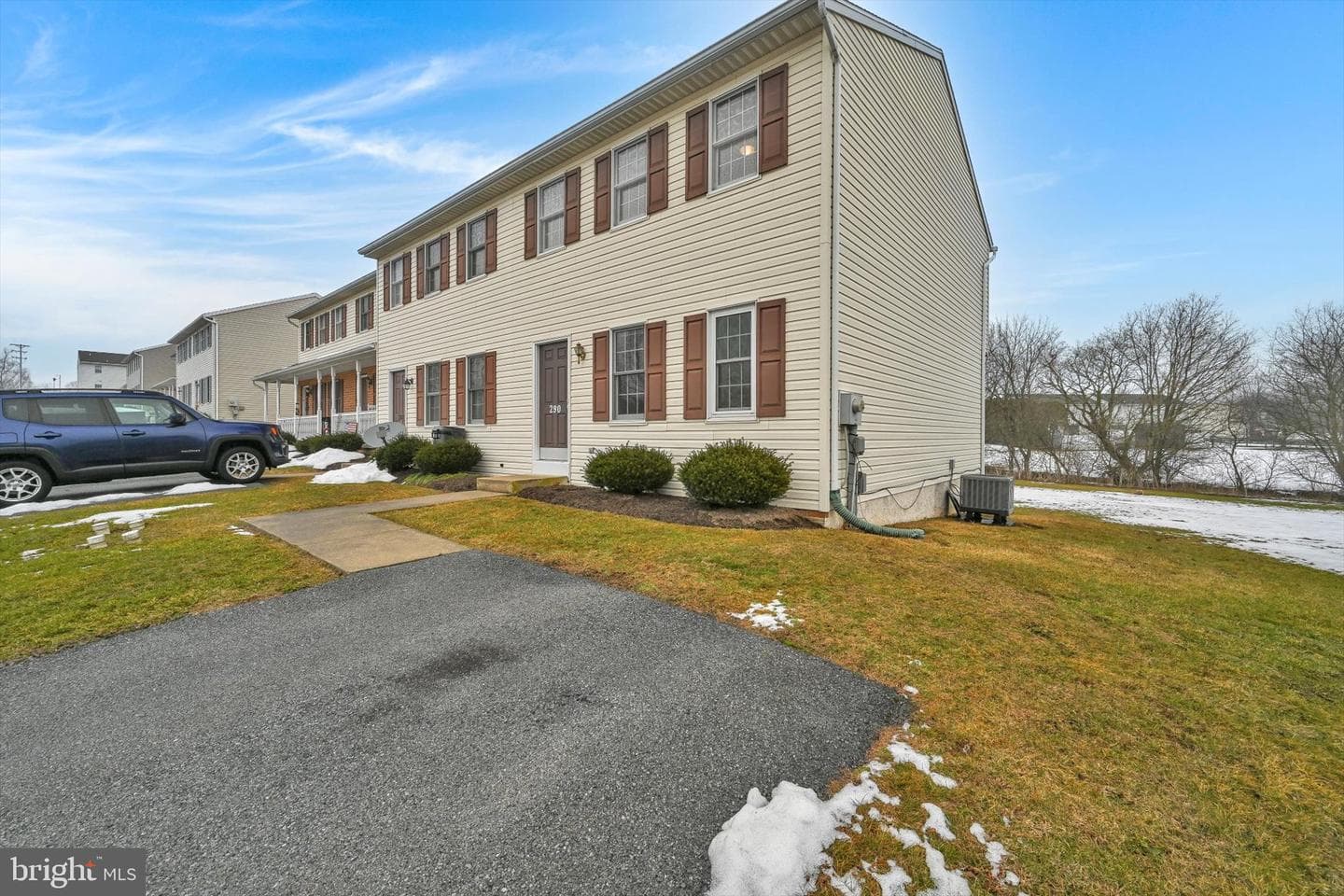 290 S Mill St photo 26