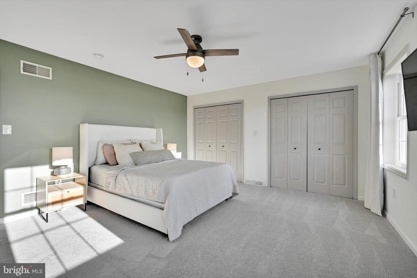 10 Georgie Lane photo 26