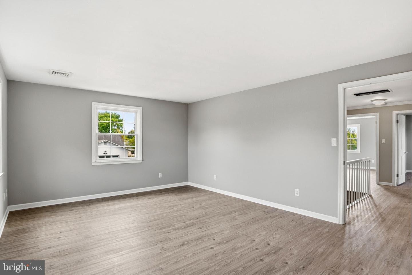 1003 E Cherry Street photo 25