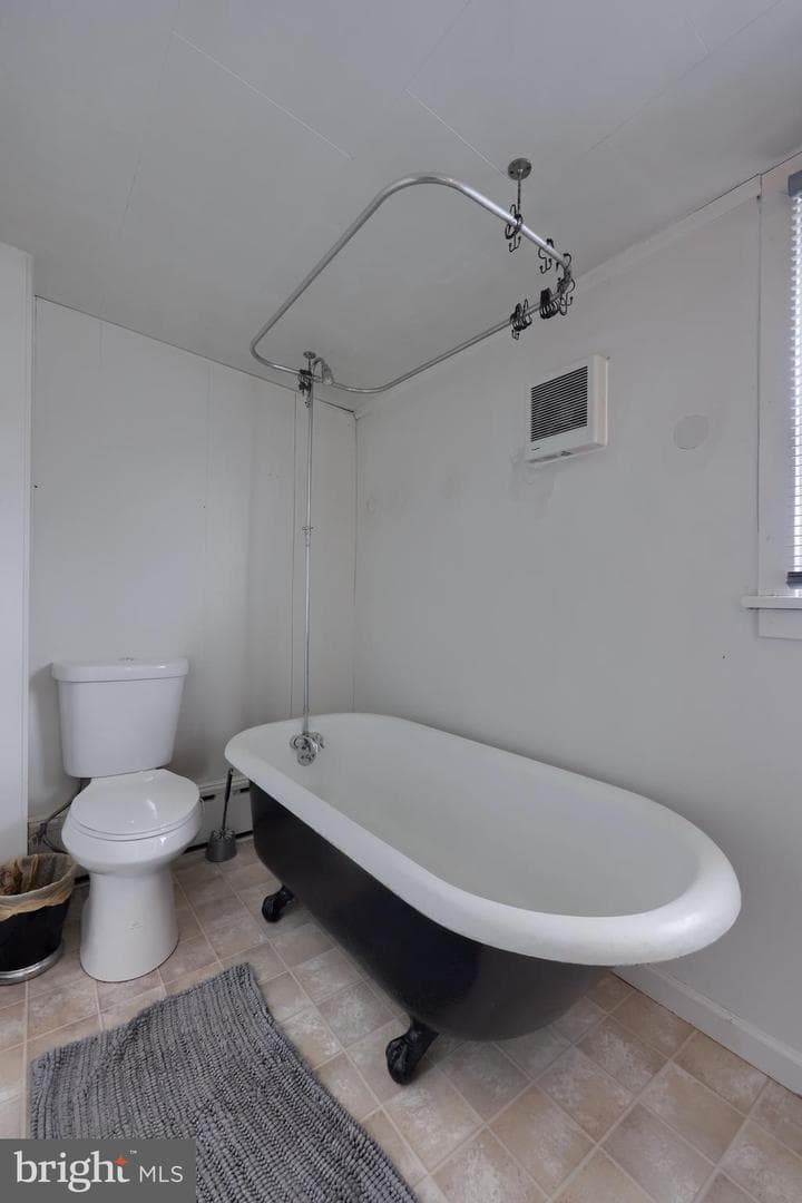 210 Guilford Street photo 21