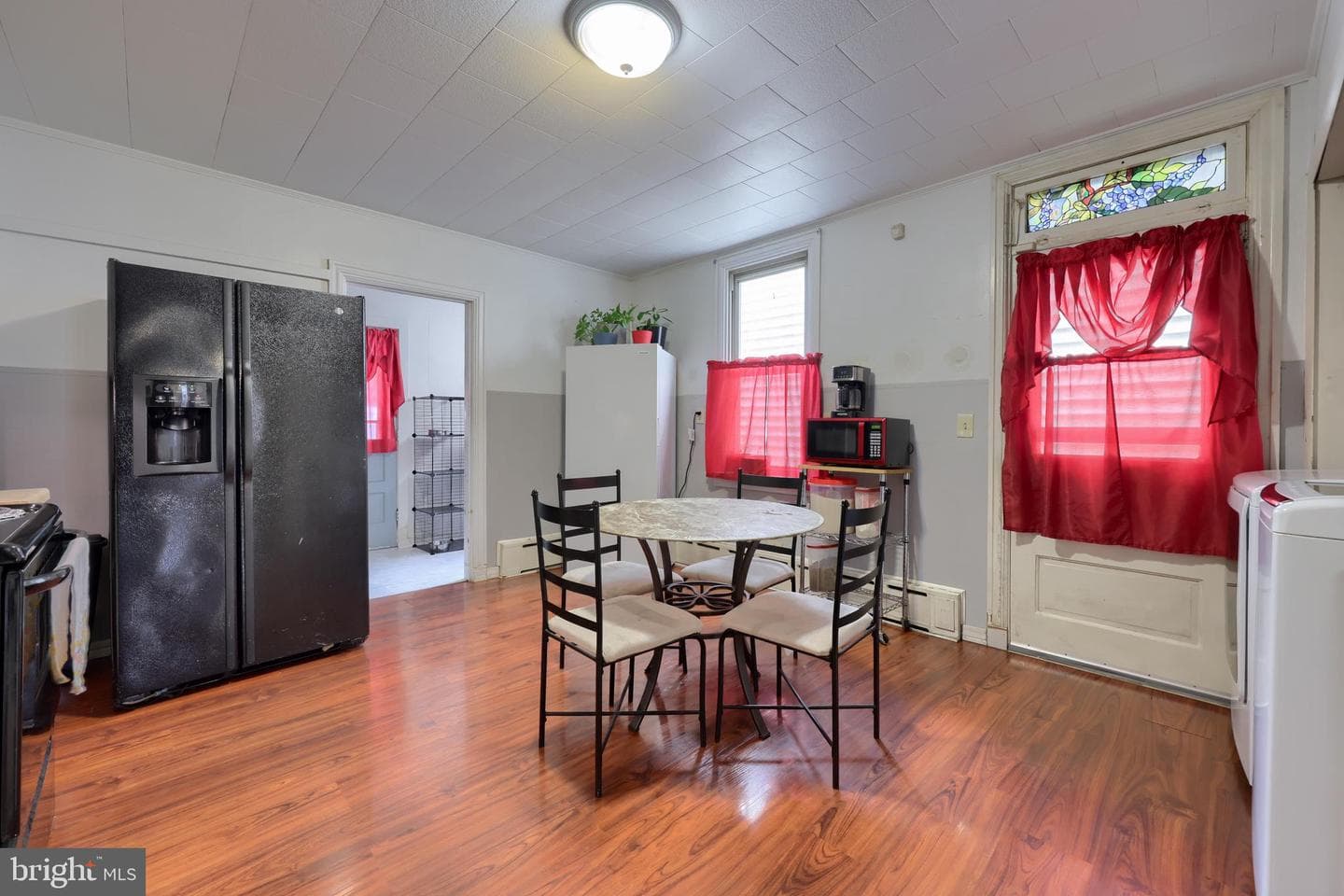 210 Guilford Street photo 8