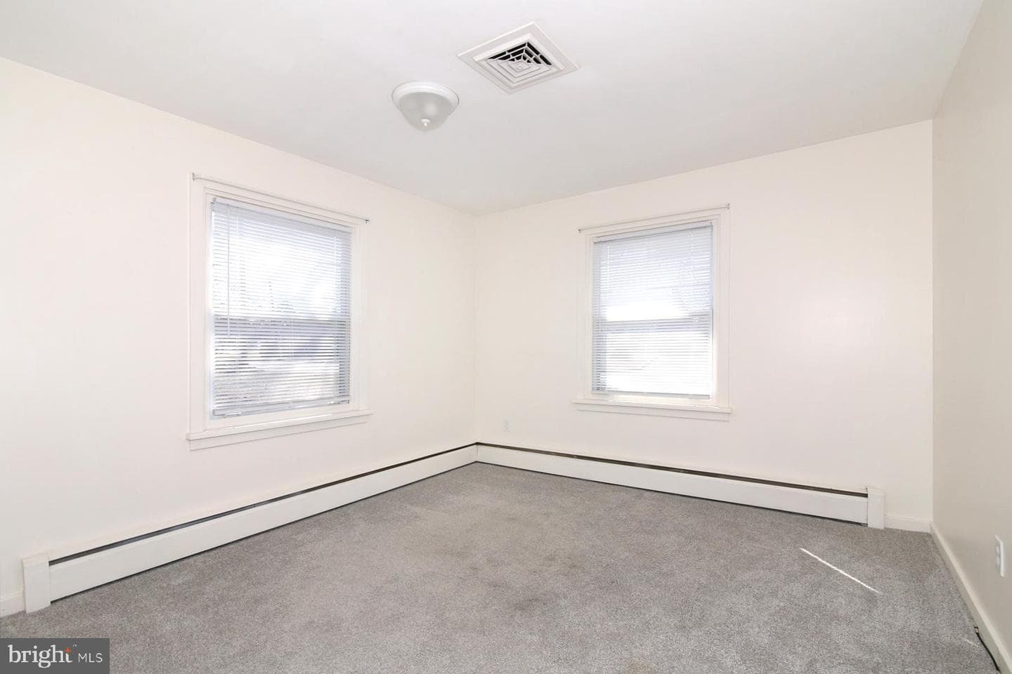 900 State Drive photo 18