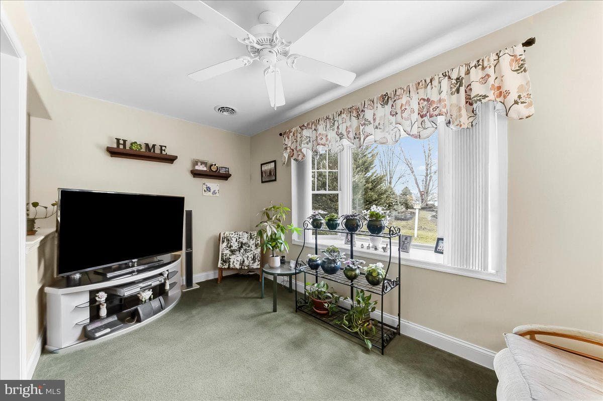 1011 Percy Lane photo 9