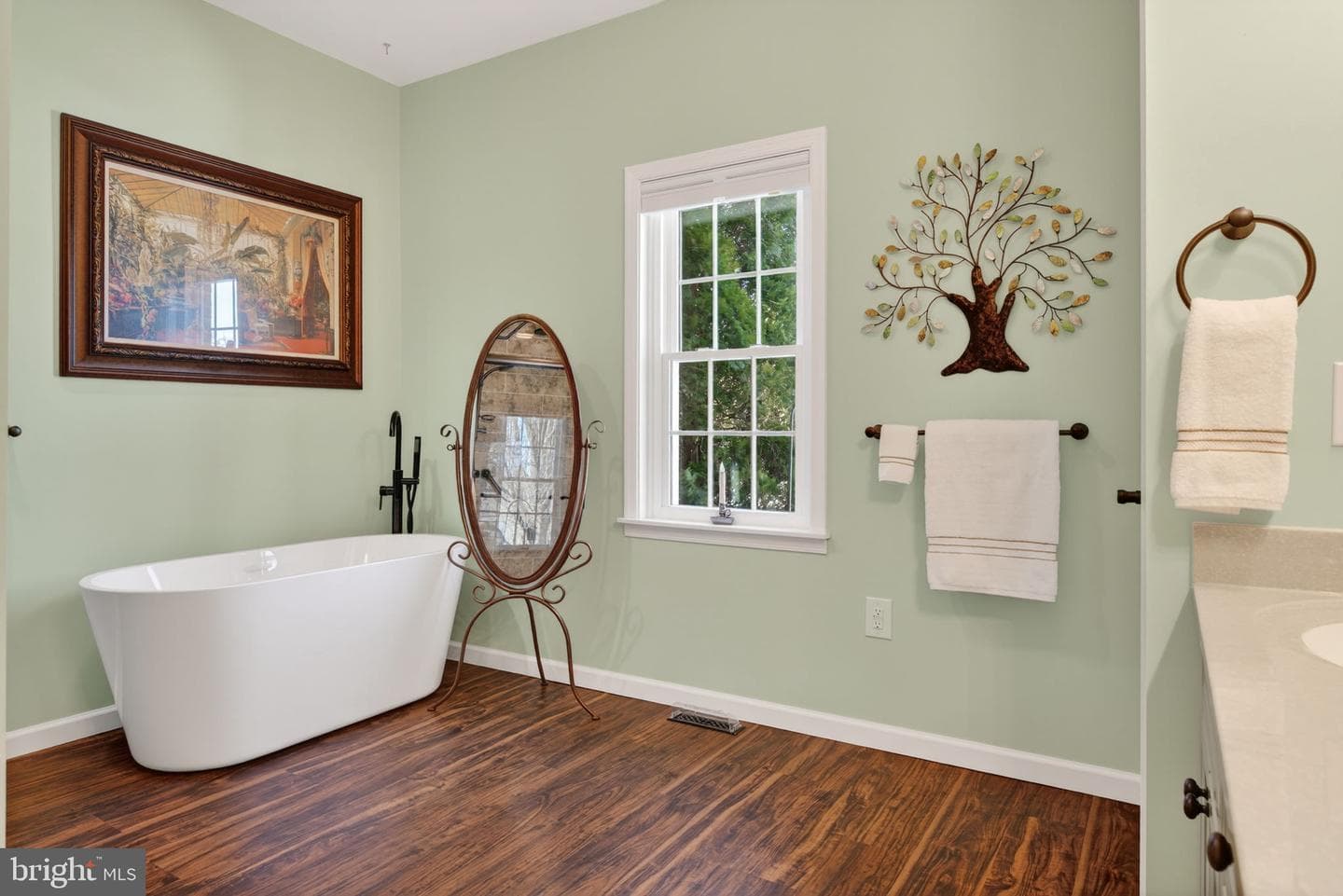 24 Hickory Street photo 19