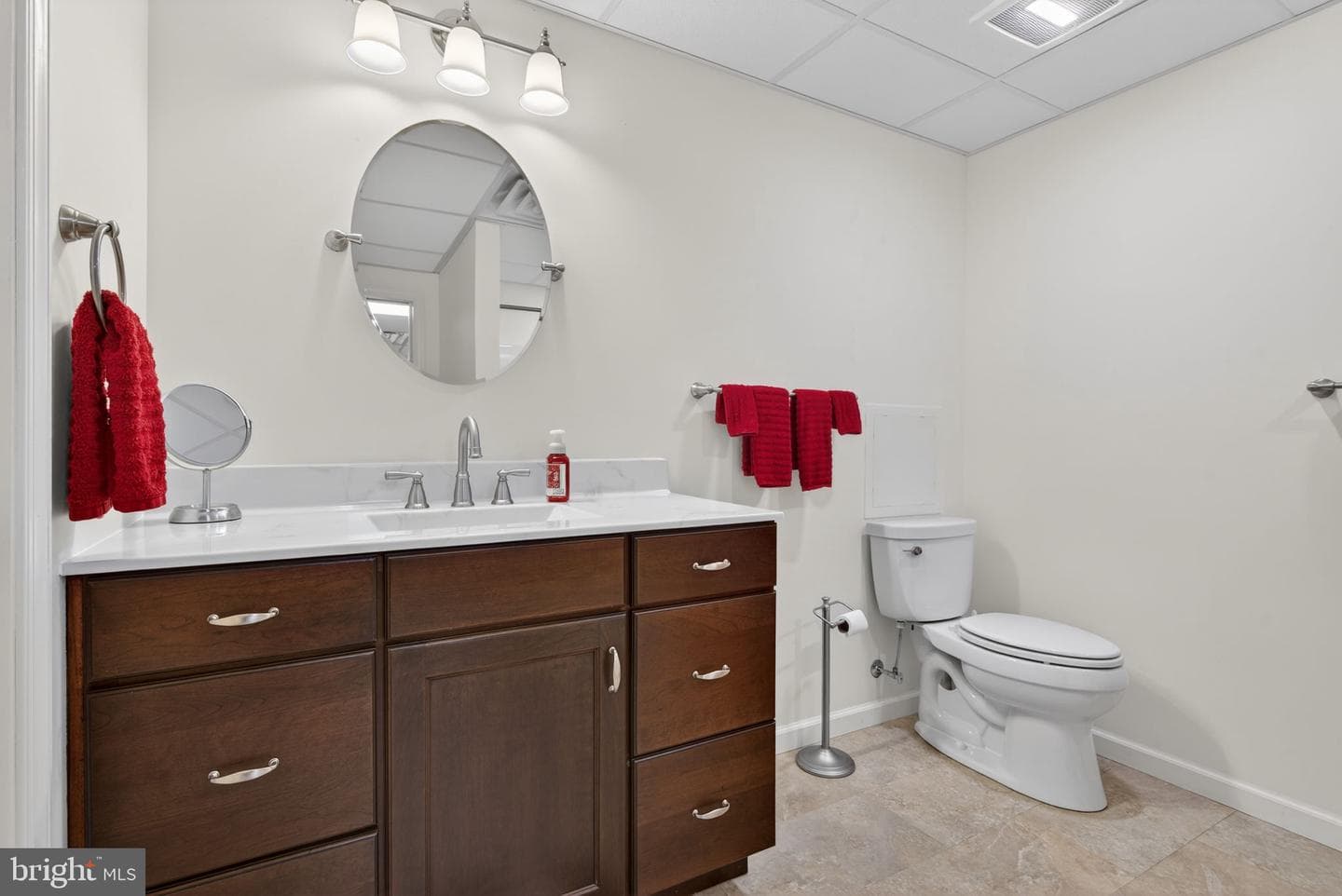 24 Hickory Street photo 35