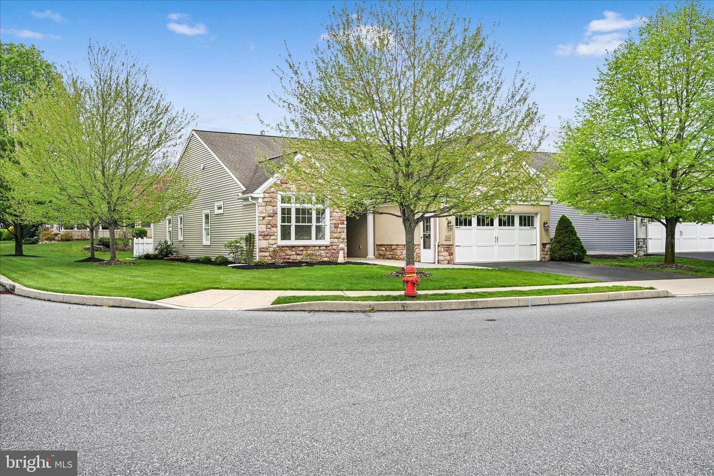 1029 Alden Way photo 12